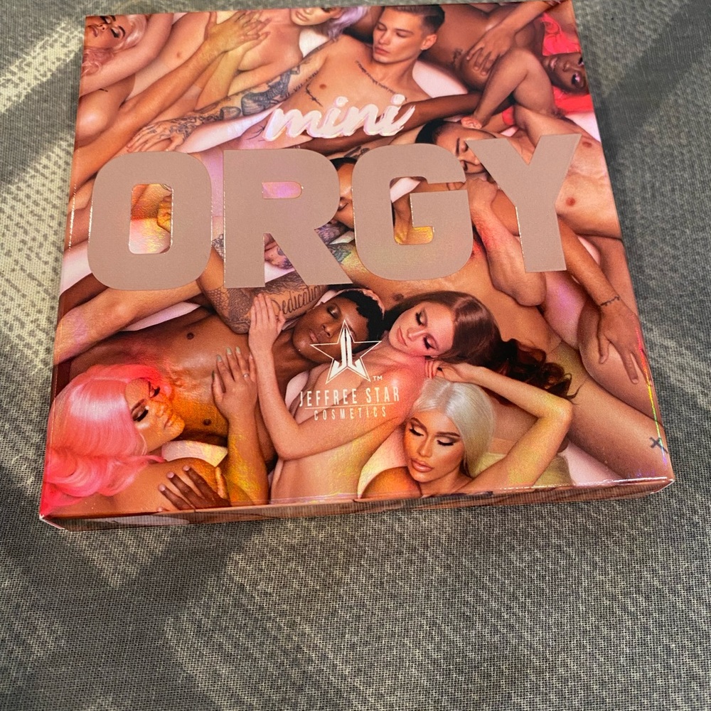 Jeffree Star Cosmetics Mini Orgy Eyeshadow Palette